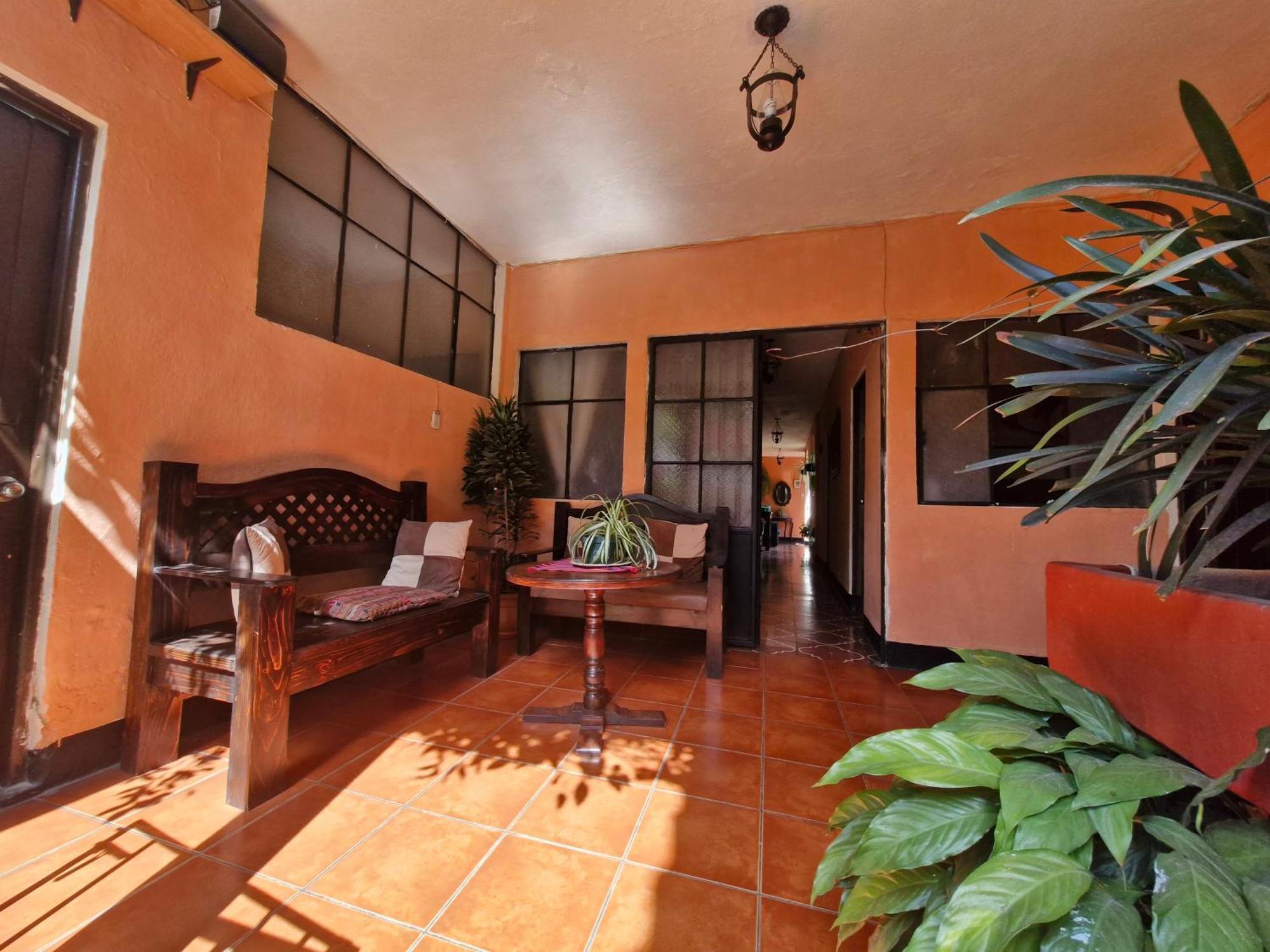 Hospedaje El Viajero Antigua Lli Exterior foto